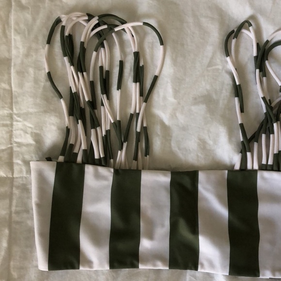 Aila Blue Shores Olive Bold Stripe Top size XS/S - Picture 2 of 6